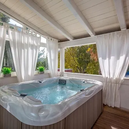 Διαμέρισμα Sax 1 *