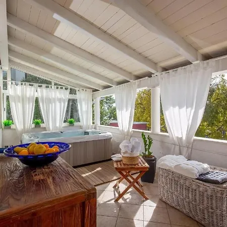 Διαμέρισμα Sax 1