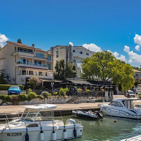 Διαμέρισμα Sax 1 *